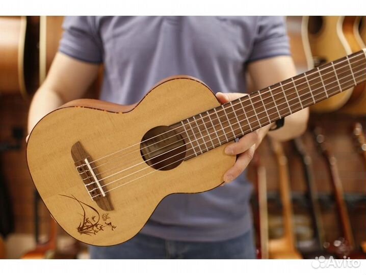 Ortega RGL5 гиталеле