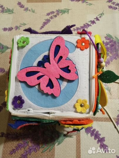 Бизиборд мягкий кубик