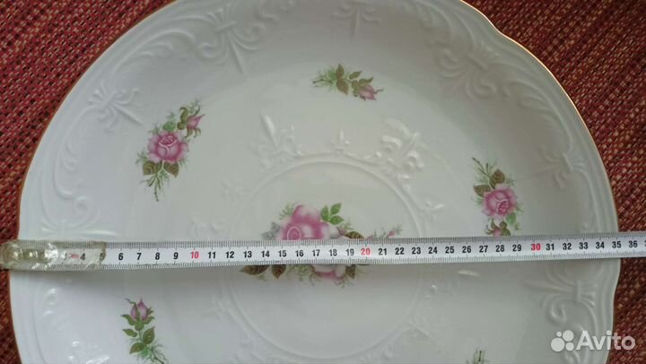 Фарфоровое блюдо, салатник