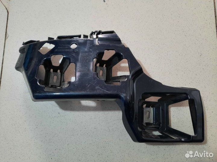 Кронштейн фонаря задний левый Mercedes Benz Gle