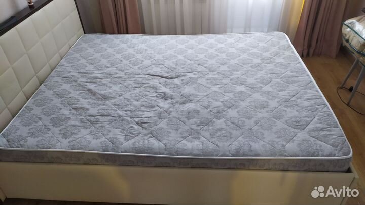 Матрас 160х200 бу