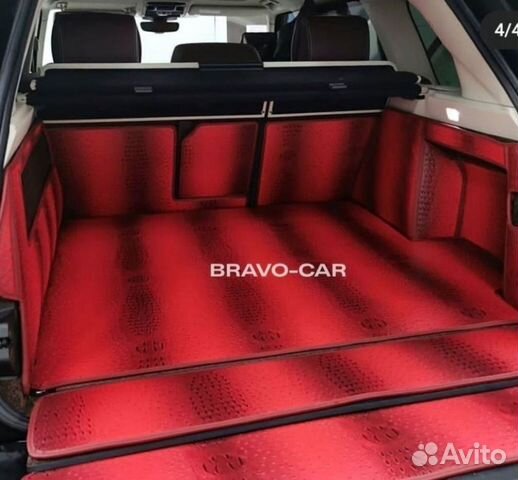 Автоковрики в багажникна Nissan Bluebird