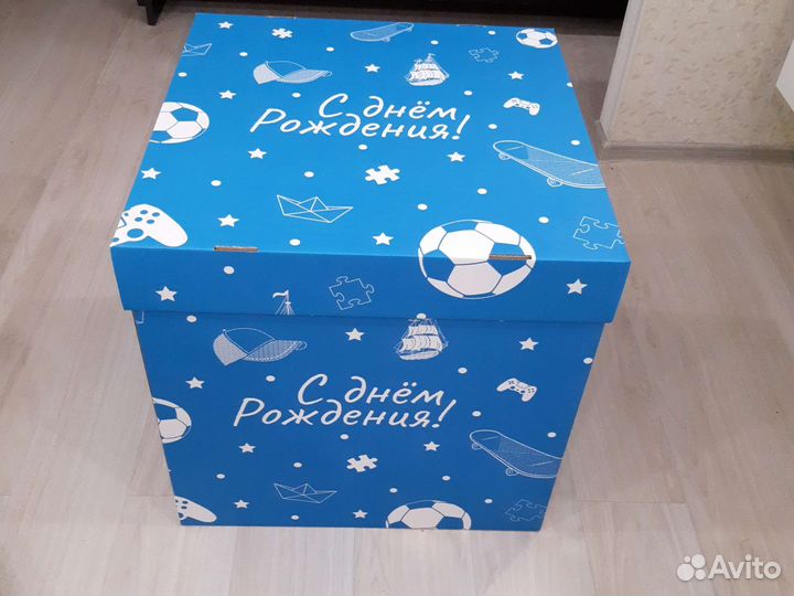 Подарочная коробка упаковка