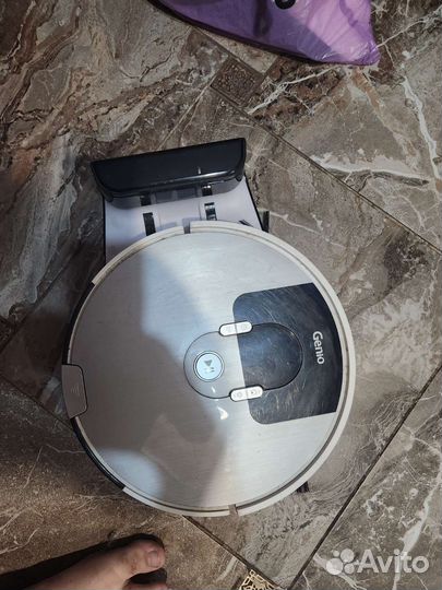 Робот пылесос genio