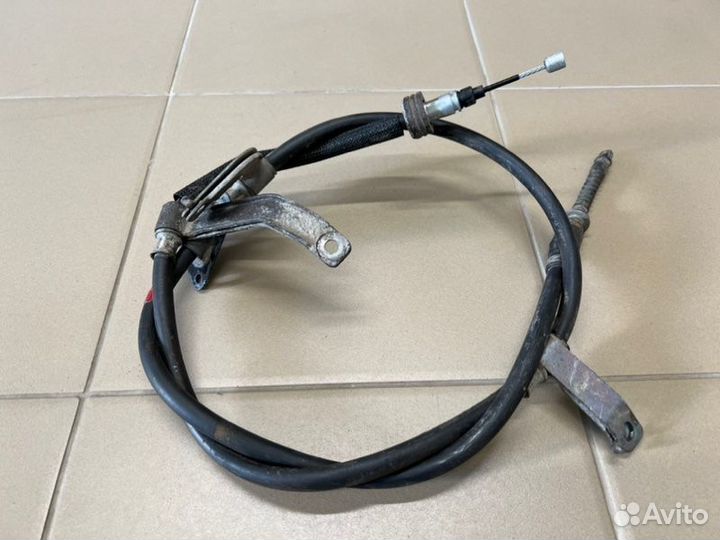 Трос ручника правый Kia Ceed универсал 1.6 G4FG