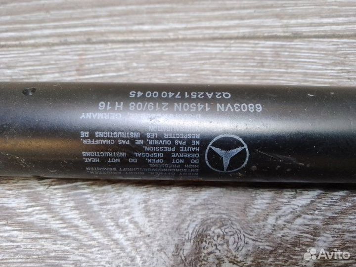 Амортизатор крышки багажника Mercedes-Benz R-350