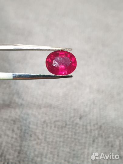 Рубин 2.75 карат с облагораживанием