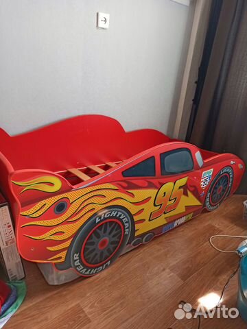Детская кровать машина с матрасом