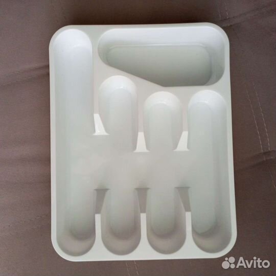 Лоток для столовых приборов