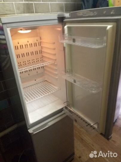 Холодильник