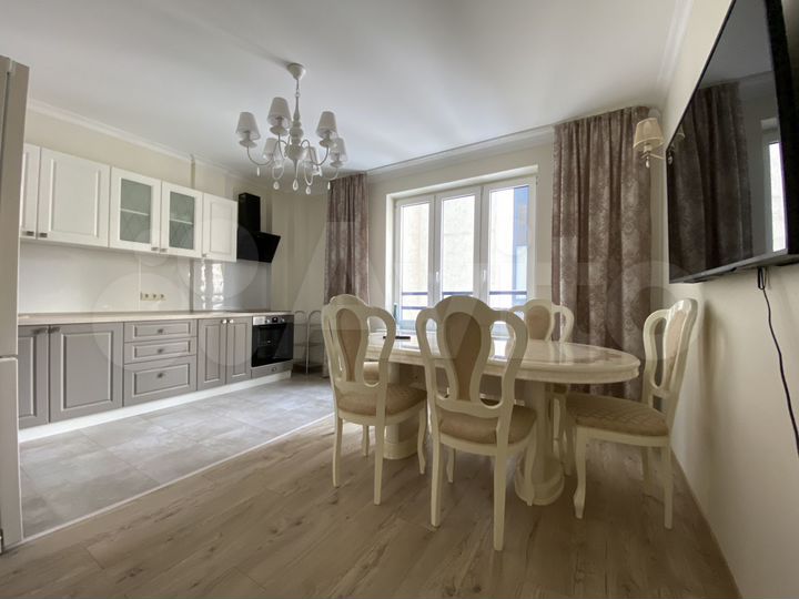 2-к. квартира, 78 м², 3/9 эт.