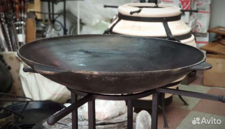Чугунная сковорода вок