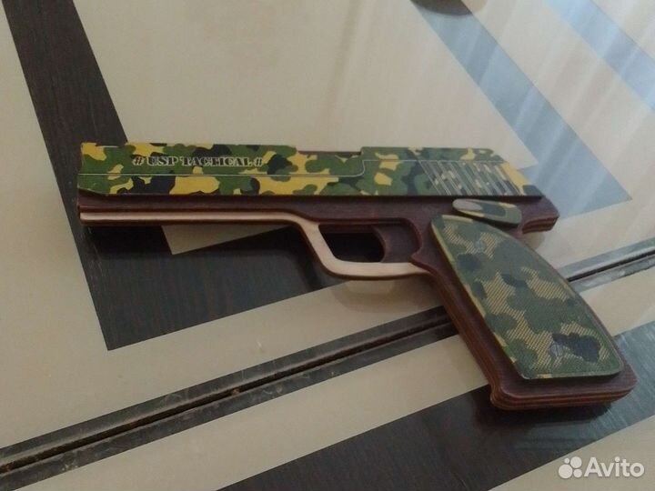 Игравой деревяный пистолет на резинках из Москвы