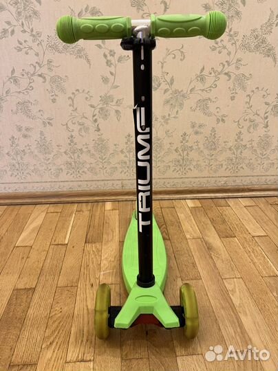 Самокат детский со светящимися колесами