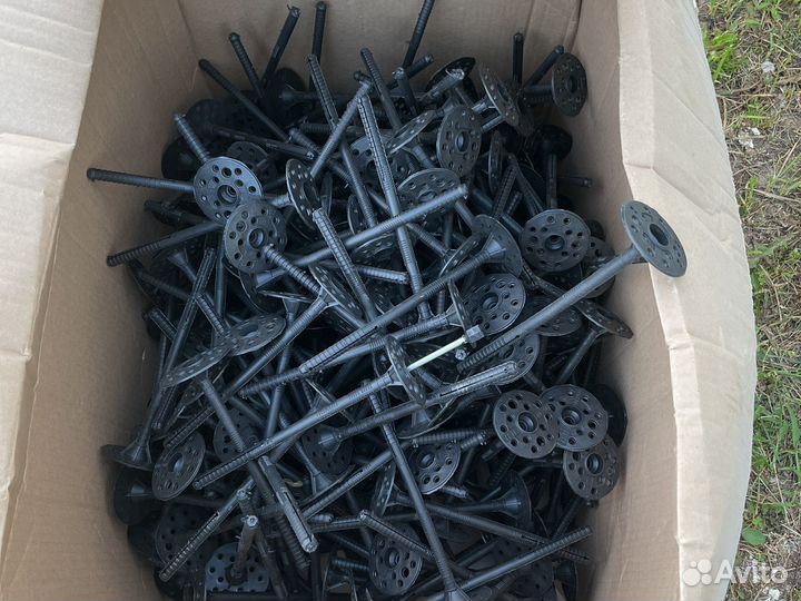 Дюбель для теплоизоляции, гвоздь с термоголовкой