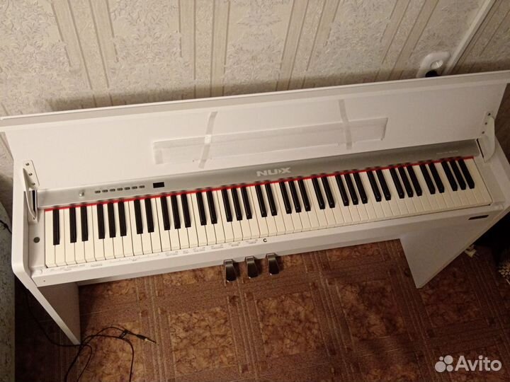 Цифровое пианино NUX Cherub WK-310 белое