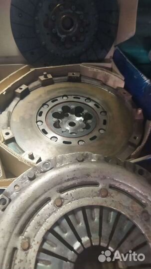 Двухмассовый маховик Hyundai-KIA 232002G210