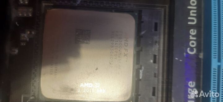 Материнская плата с процессором