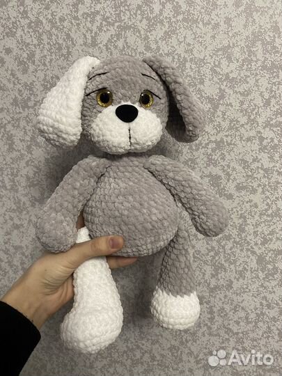 Игрушка собачка вязаная