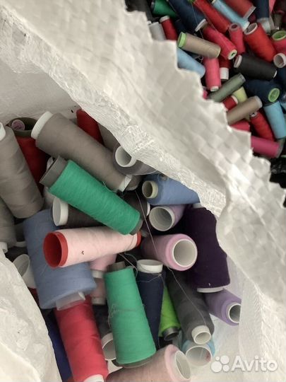 Нитки швейные