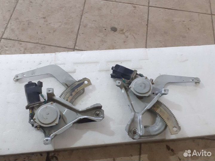 Стеклоподъемник задний левый правый Deo Nexia