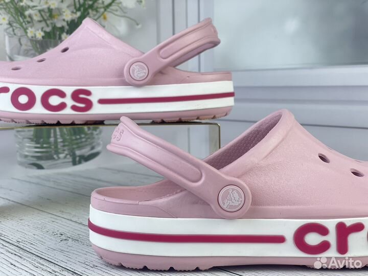 Шлепанцы Crocs