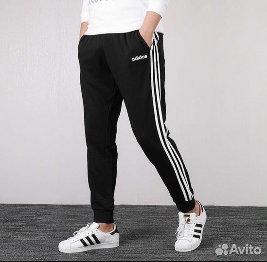 Спортивный костюм adidas