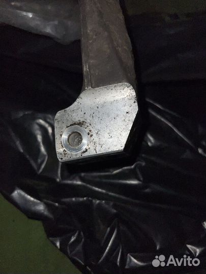 Поворотный кулак range rover sport левый