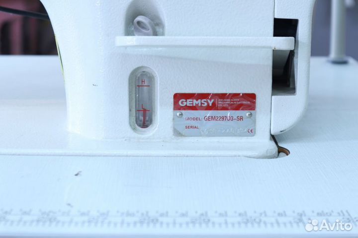 Швейная машинка Gemsy