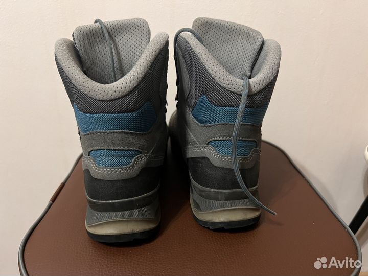 Треккинговые ботинки женские Lowa 39