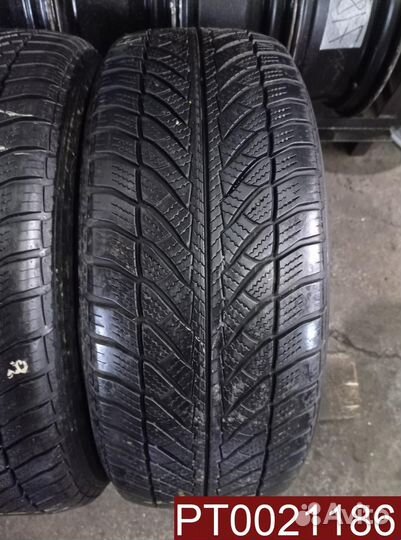 Goodyear UltraGrip Performance 225/55 R17 98H