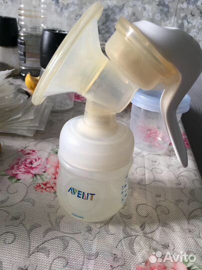Молокоотсос ручной Avent +соска с 0 мес