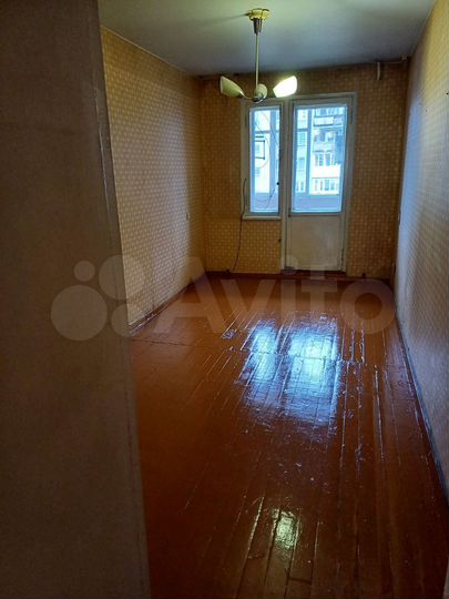 2-к. квартира, 50 м², 4/9 эт.