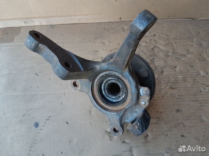 Поворотный кулак Митцубиси Галант Е3 88-93