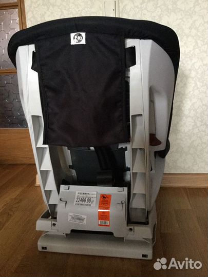 Продаётся детское авто-кресло