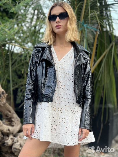 Кожаная куртка косуха из кожи питона уц