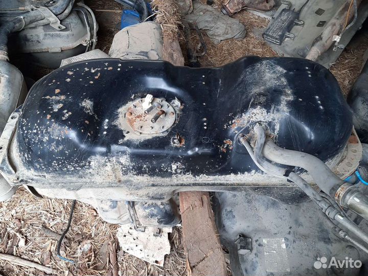 Бензобак митсубиси L200 KB 2008