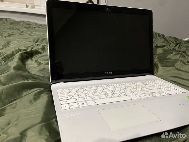 Sony vaio svf153a1yv