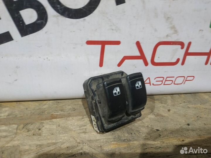 Кнопка стеклоподъемника Chevrolet Aveo t250