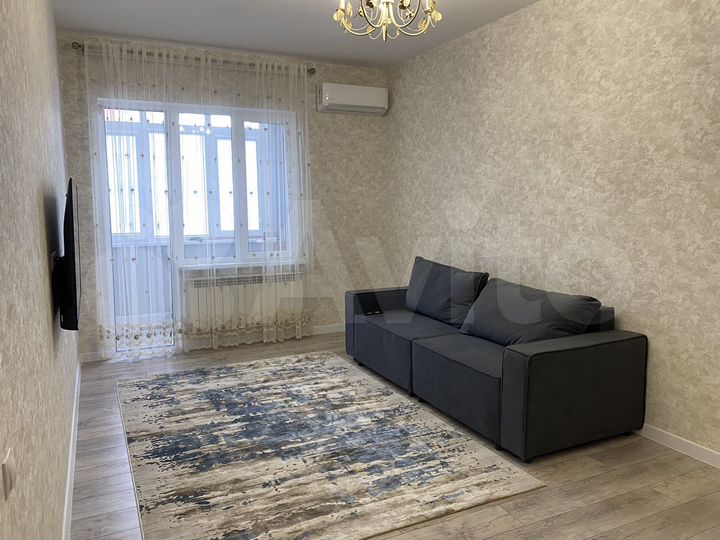 2-к. квартира, 72 м², 5/10 эт.