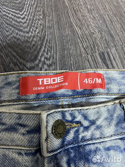 Джинсы женские рваные