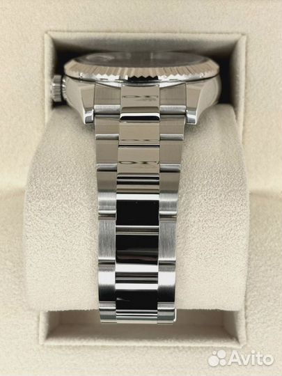 Швейцарские часы Rolex Sky-Dweller 42mm Steel and White Gold 326934-0003