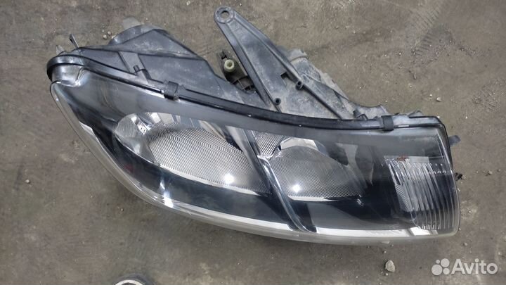 Фара правая Largus FL