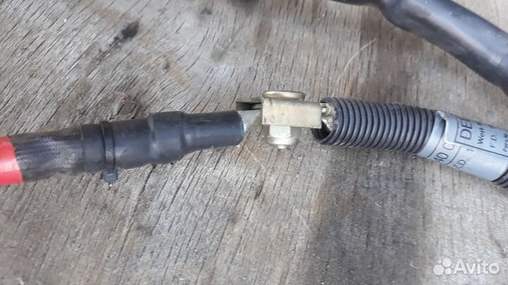 Клемма плюсовая Mercedes V-Class W638