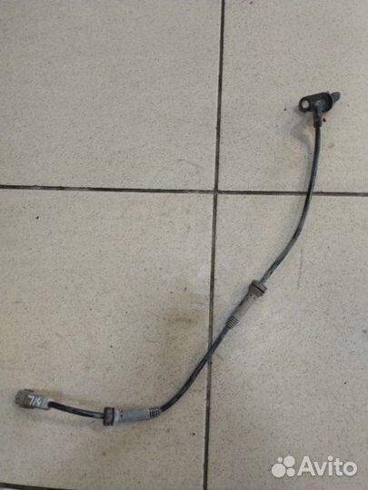 Датчик abs задний левый Renault Sandero 2 K7M