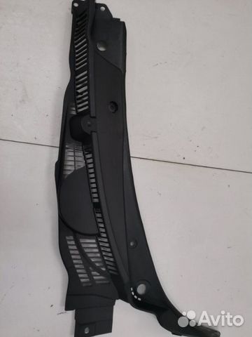 Решетка под лобовое стекло передняя левая Лада