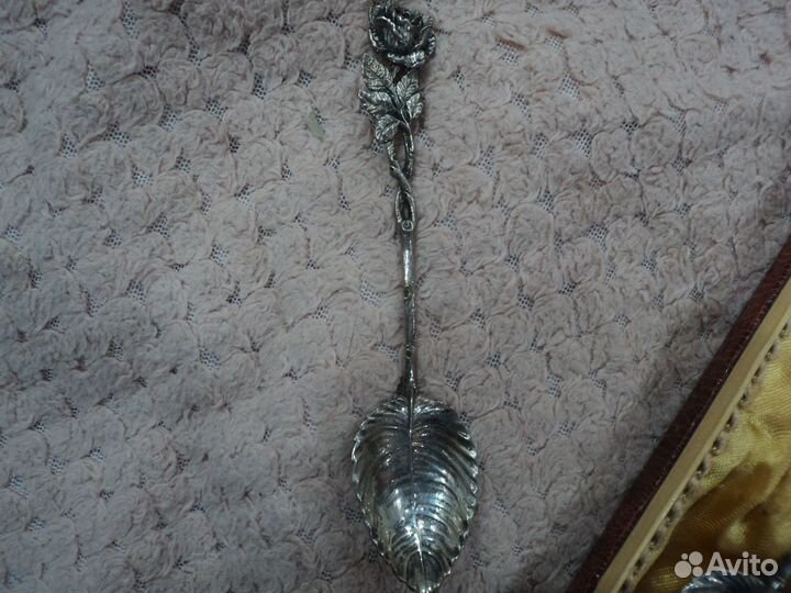 Хильдемсхайская роза-комплект чайных ложек