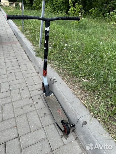 Трюковой самокат