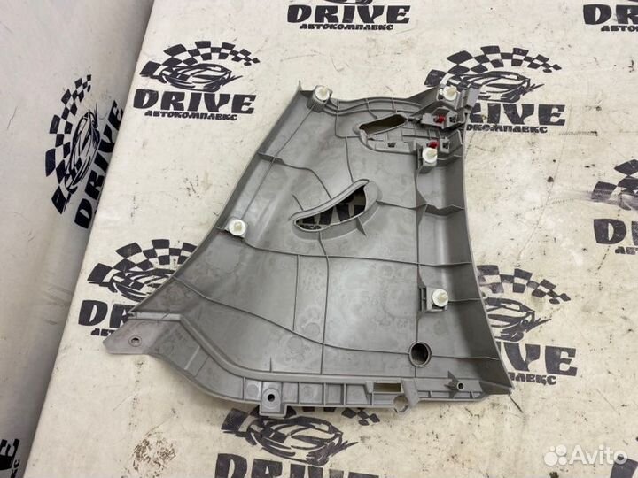 Пластик салона задний правый Toyota Passo M700A