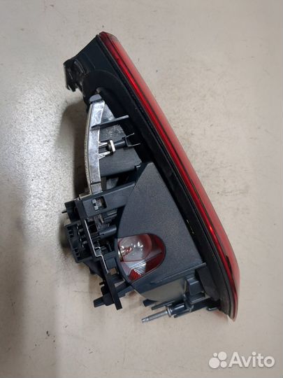 Фонарь крышки багажника левый BMW X1 (F48), 2017